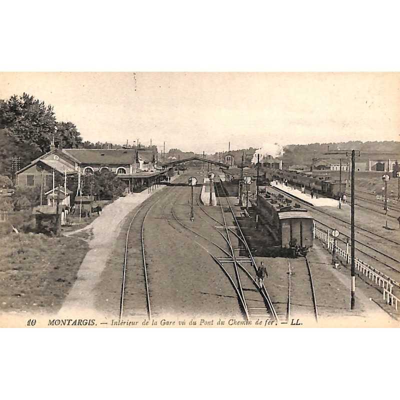 ABAO 45 - Loiret [45] Montargis - Intérieur de la Gare vu du Pont du Chemin de fer.