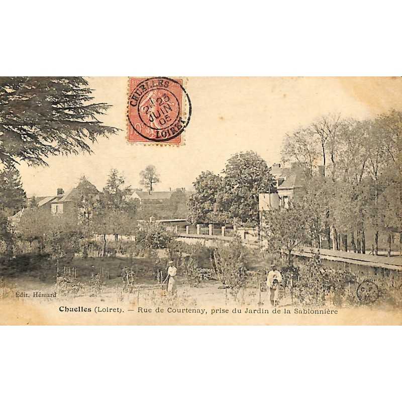 ABAO 45 - Loiret [45] Chuelles - Rue de Courtenay, prise de Jardin de la Sablonnière.