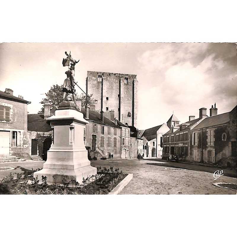 ABAO 45 - Loiret [45] Beaugency - La Place Saint Firmin.