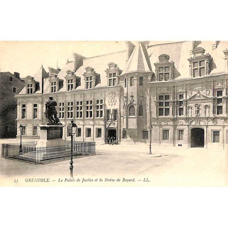 ABAO 38 - Isère [38] Grenoble - Le Palais de Justice et la Statue de Bayard.