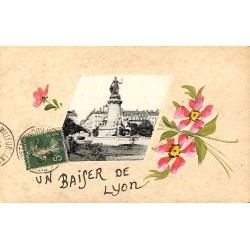 ABAO 69 - Rhône [69] Lyon - Un baiser de Lyon.