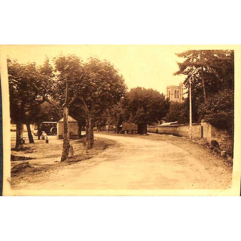 ABAO 42 - Loire [42] Sury-le-Comtal - Le Champs de Mars.