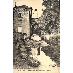 ABAO 63 - Puy-de-Dôme [63] Royat - Vieux pont et cascade de la Tirelaine.
