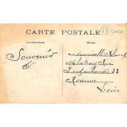 ABAO 63 - Puy-de-Dôme [63] Royat-les-Bains - Dans son nid.