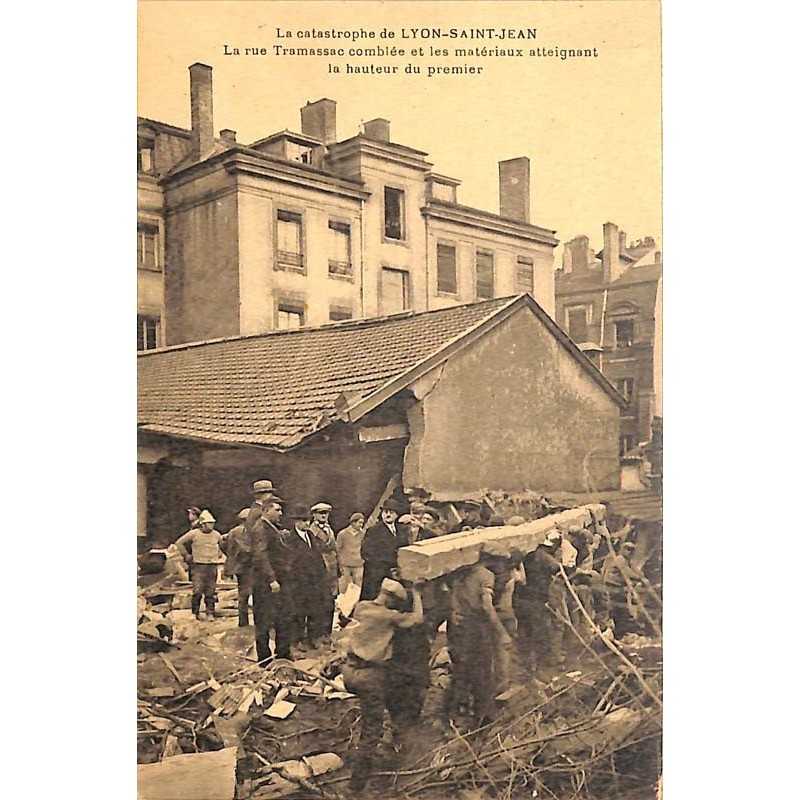 ABAO 69 - Rhône [69] Lyon - La Catastrophe de Lyon-Saint-Jean. La rue Tramasso comblée...
