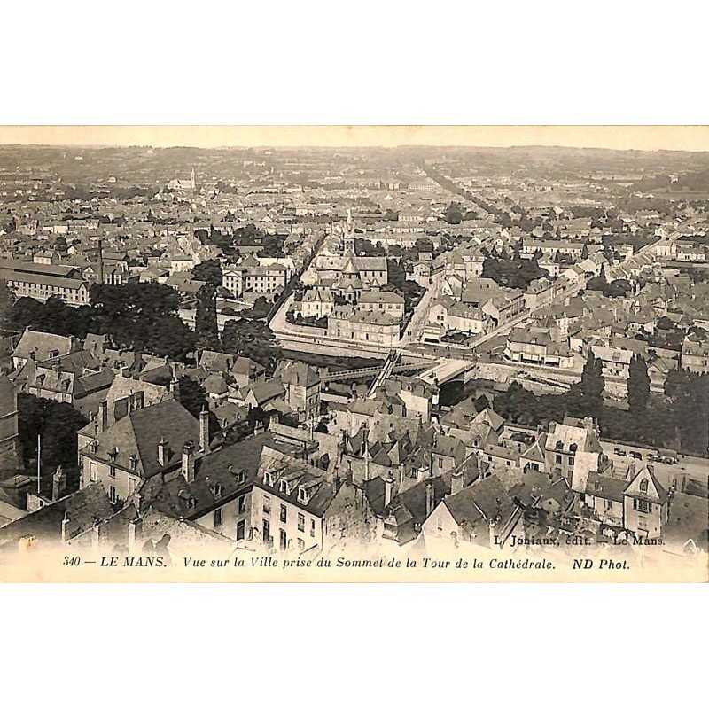 ABAO 72 - Sarthe [72] Le Mans - Vue sur la Ville prise du Sommet de la Tour de la Cathédrale.