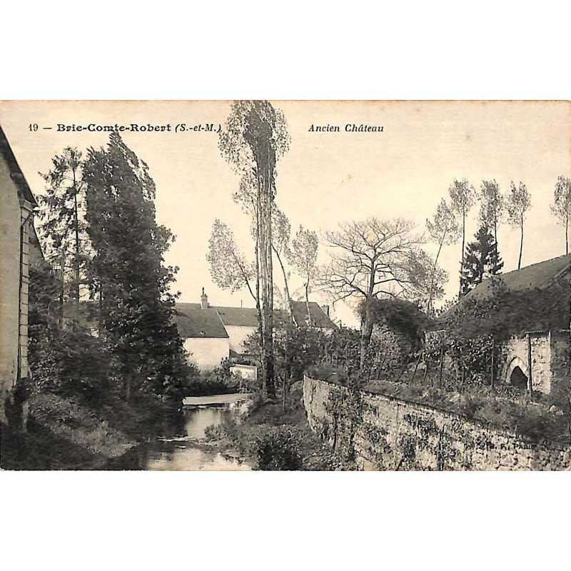 ABAO 77 - Seine-et-Marne [77] Brie-Comte-Robert - Ancien Château.