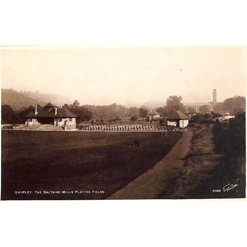 ABAO Royaume-Uni Shipley - The Saltaire Mills playing fields.