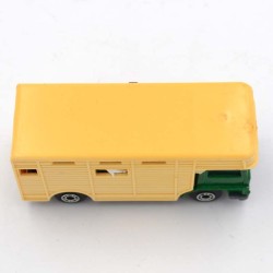 ABAO Automobiles Matchbox (1/64) Horsebox.