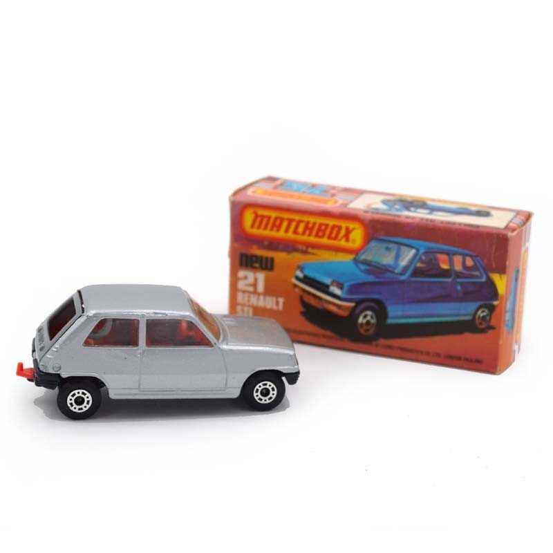 ABAO Automobiles Matchbox (1/64) Renault 5TL.