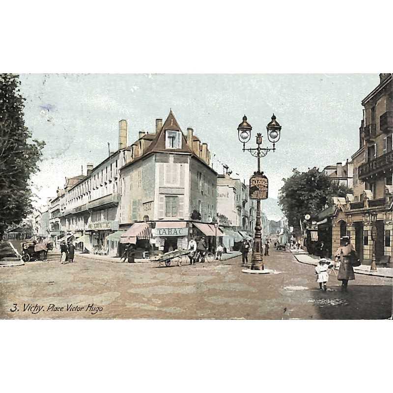 ABAO 03 - Allier [03] Vichy - Place Victor Hugo.