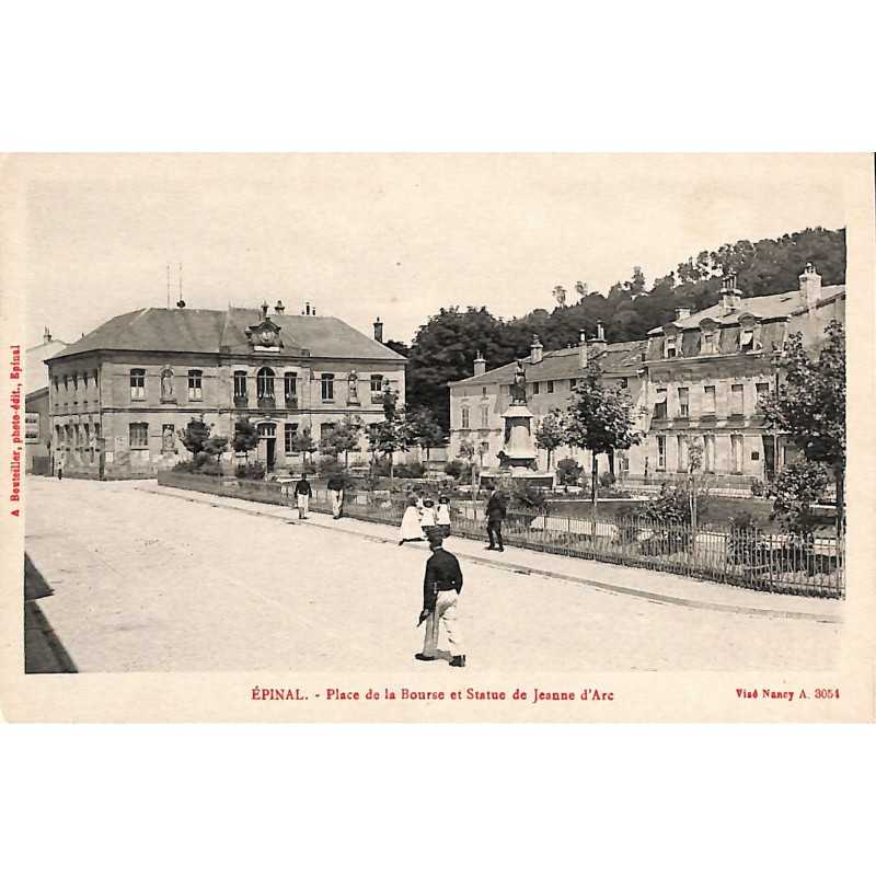 ABAO 88 - Vosges [88] Epinal - Place de la Bourse et Statue de Jeanne d'Arc.
