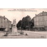 ABAO 43 - Haute Loire [43] Brioude - La Place de Paris et le Monument aux Morts de la Grande Guerre.