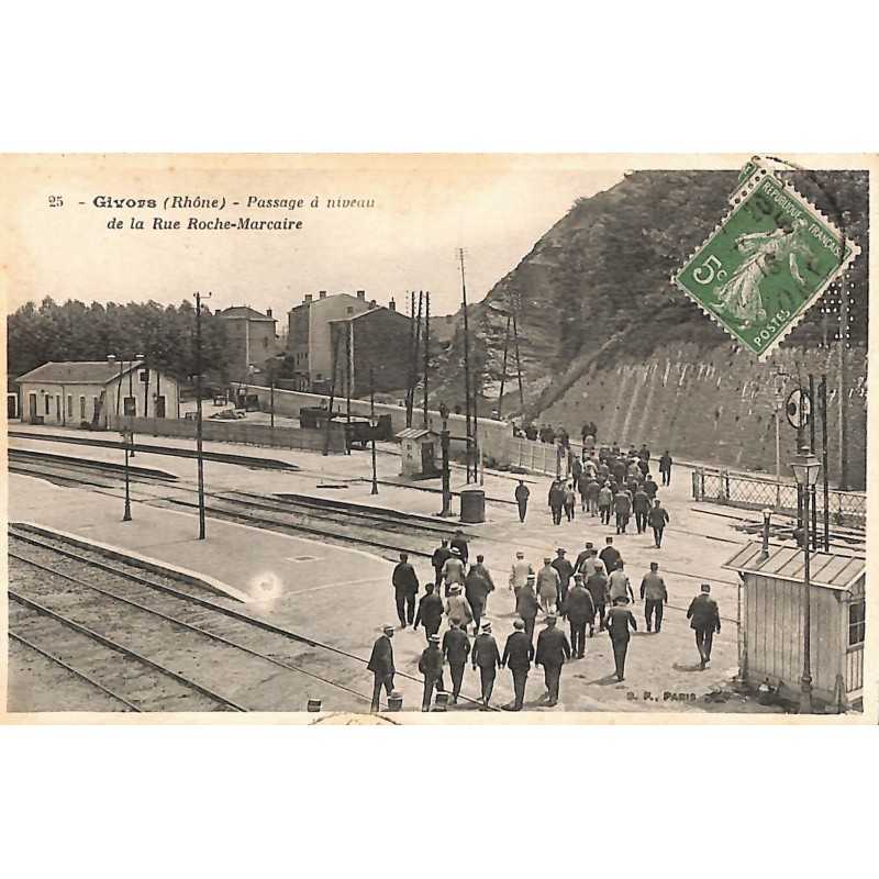 ABAO 69 - Rhône [69] Givors - Passage à niveau de la Rue Roche-Marcaire.