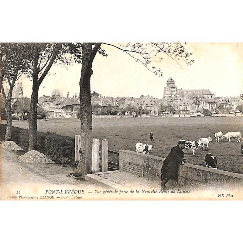 ABAO 14 - Calvados [14] Pont-l'Evêque - Vue générale prise de la Nouvelle Route de Lisieux.