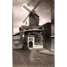 ABAO 75 - Paris [75] Paris - Le Moulin de la Galette. Real-Photo.