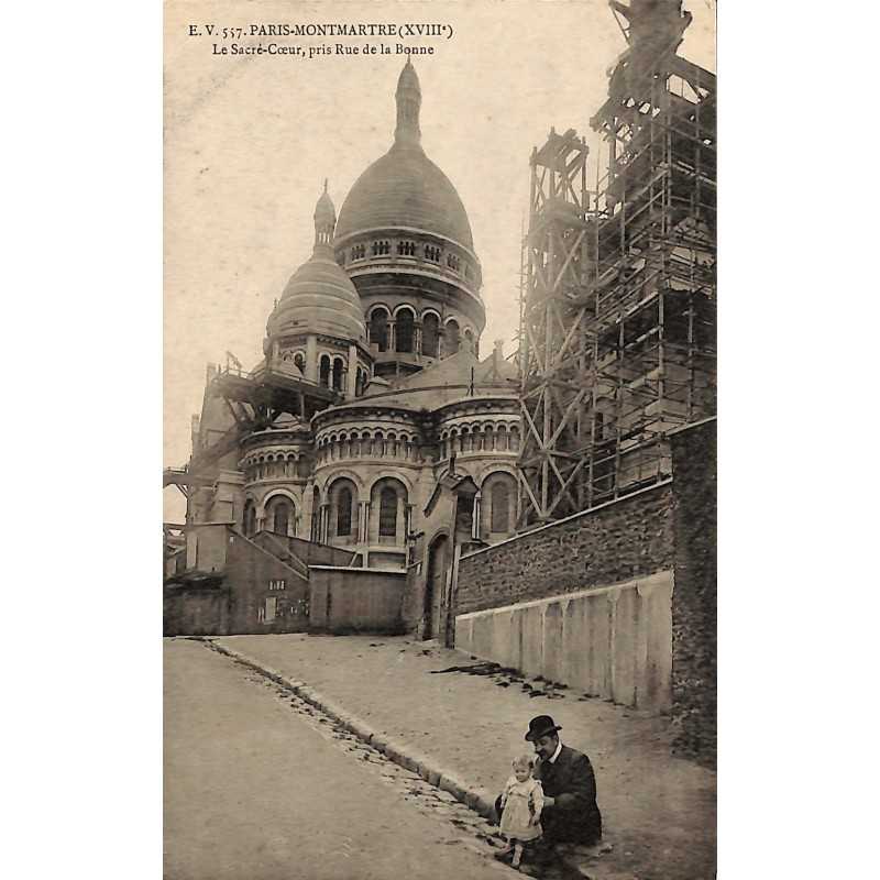 ABAO 75 - Paris [75] Paris - Montmartre. Le Sacré-Coeur, pris Rue de la Bonne.