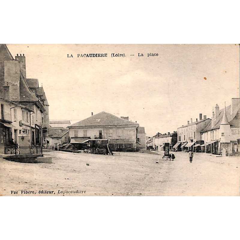ABAO 42 - Loire [42] La Pacaudière - La Place.