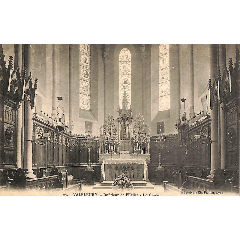 ABAO 42 - Loire [42] Valfleury - Intérieur de l'Eglise. Le Choeur.