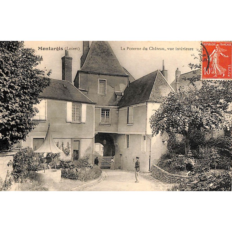 ABAO 45 - Loiret [45] Montargis - la poterne du Château. Vue intérieure.