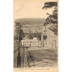 ABAO 75 - Paris [75] Paris 18 - La rue des Saules à Montmartre en 1880.