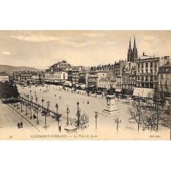 ABAO 63 - Puy-de-Dôme [63] Clermont-Ferrand - La Place de Jaude.