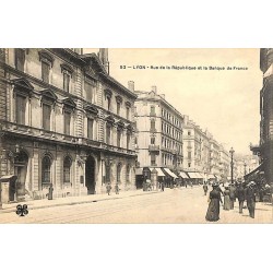 ABAO 69 - Rhône [69] Lyon - Rue de la République et la Banque de France.
