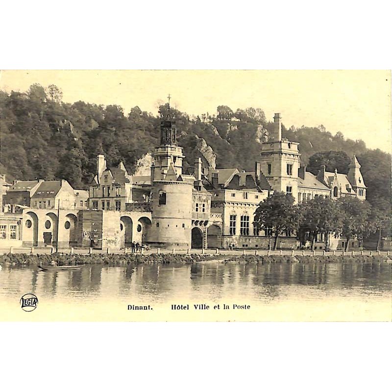 ABAO Namur Dinant - Hôtel de Ville et la Poste.