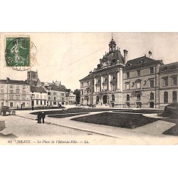 ABAO 77 - Seine-et-Marne [77] Meaux - La Place de l'Hôtel de Ville.