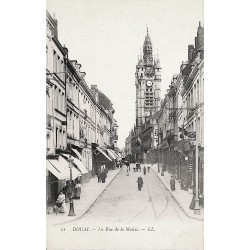 ABAO 59 - Nord [59] Douai - La Rue de la Mairie.