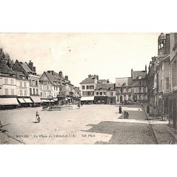 ABAO 60 - Oise [60] Noyon - La Place de l'Hôtel de Ville.