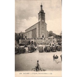 ABAO 35 - Ille-et-Vilaine [35] Dinard - L'Eglise. Sortie de Messe.