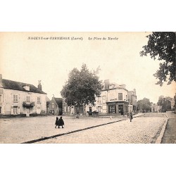ABAO 45 - Loiret [45] Nogent-sur-Vernisson - La Place du Marché.