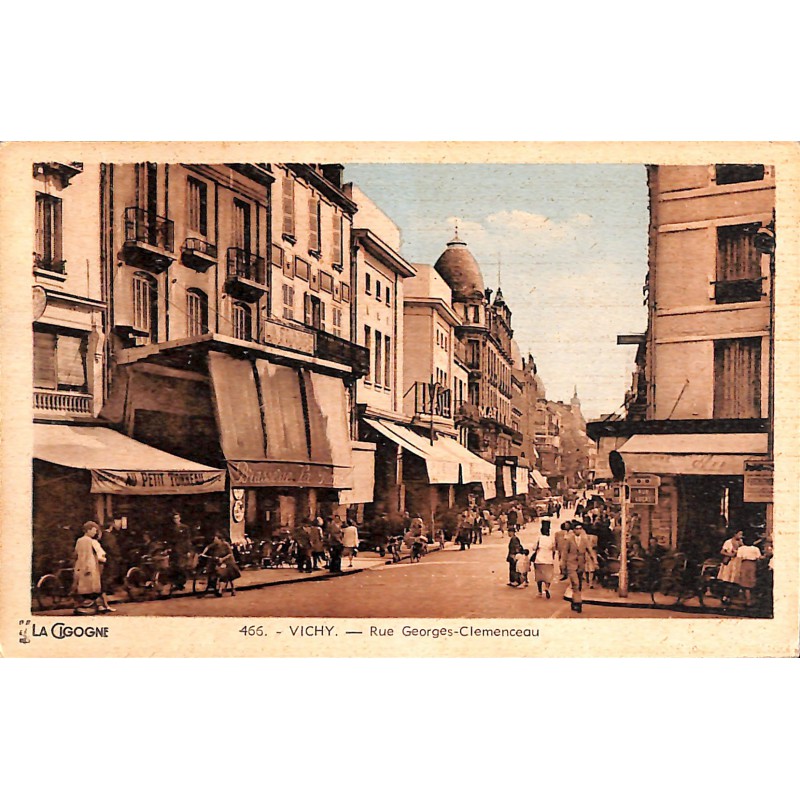 ABAO 03 - Allier [03] Vichy - Rue Georges Clémenceau.
