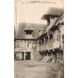 ABAO 14 - Calvados [14] Pont-l'Evêque - Ancien Couvent des Dominicains.